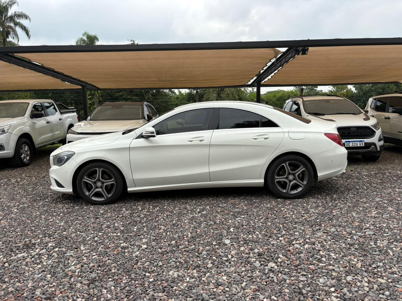 Mercedes Benz CLA 200